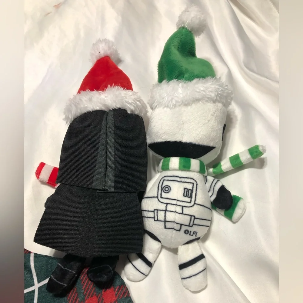 🛑CLEARANCE‼️ 🆕 Meowy Christmas stocking & Star Wars dolls